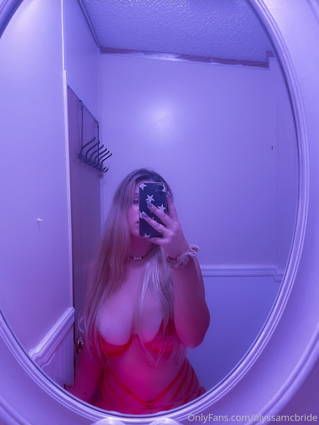 Nagie wyciekłe zdjęcie OnlyFans od Alyssa Mcbride