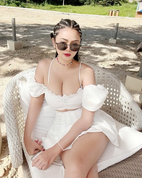 Nagie wyciekłe zdjęcie OnlyFans od Charina