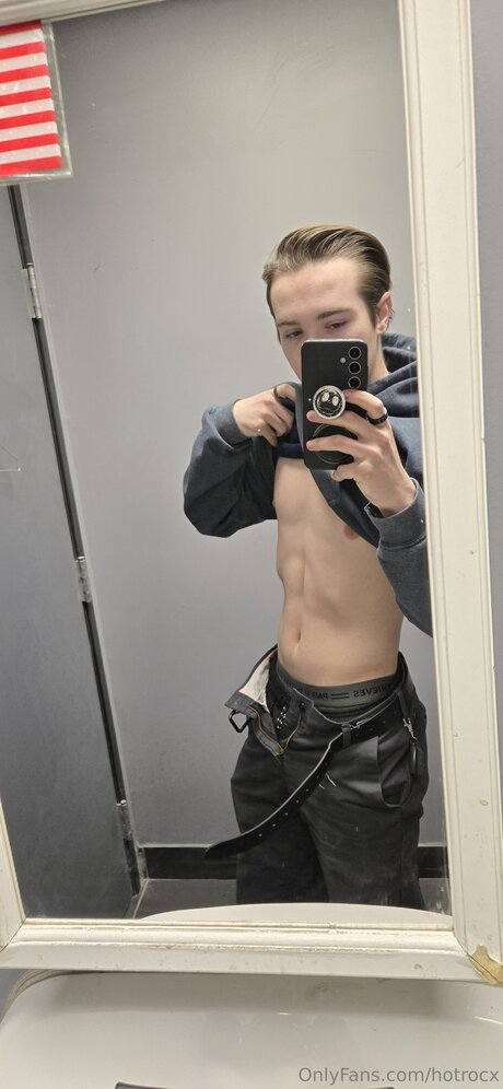 Nagie wyciekłe zdjęcie OnlyFans od Hotrocx