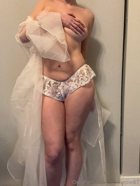 Nagie wyciekłe zdjęcie OnlyFans od Graciepie87