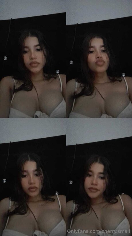 Nagie wyciekłe zdjęcie OnlyFans od Cherry Small