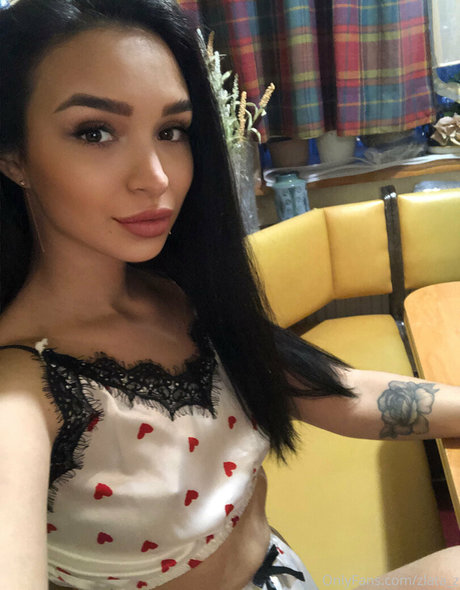 Nagie wyciekłe zdjęcie OnlyFans od Goldenzlata