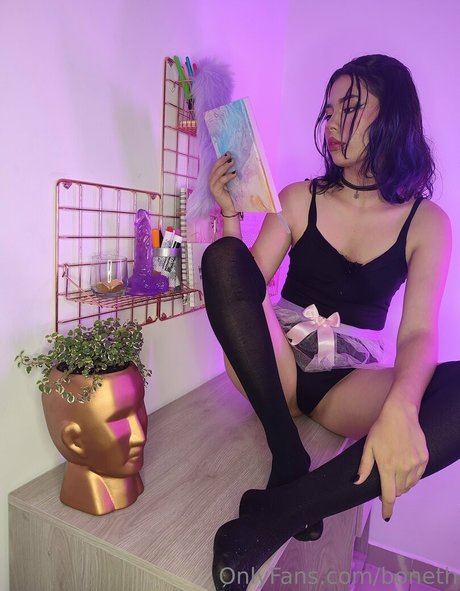 Nagie wyciekłe zdjęcie OnlyFans od Boneth