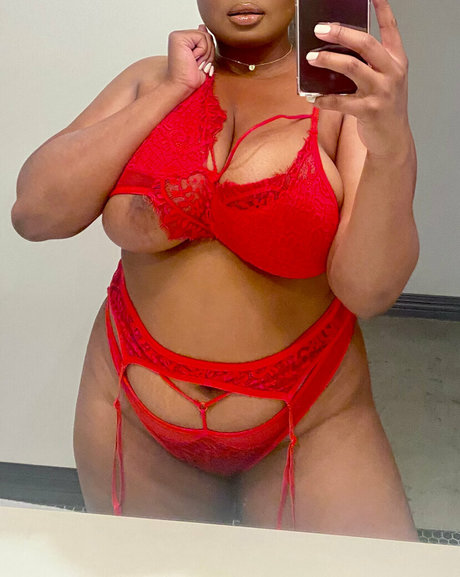 Nagie wyciekłe zdjęcie OnlyFans od Thelingerielounge