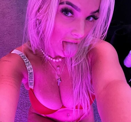 Nagie wyciekłe zdjęcie OnlyFans od Katerinacarney