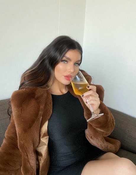 Nagie wyciekłe zdjęcie OnlyFans od Nicolethorne