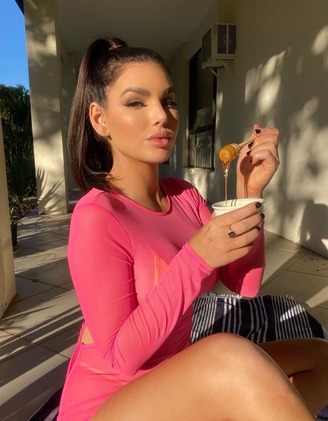 Nagie wyciekłe zdjęcie OnlyFans od Nicolethorne