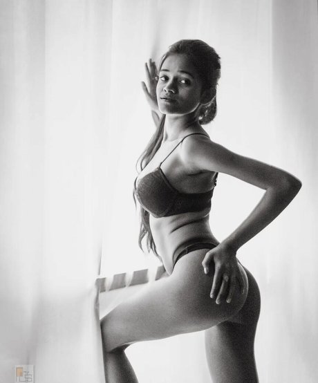Nagie wyciekłe zdjęcie OnlyFans od Amaira Roy