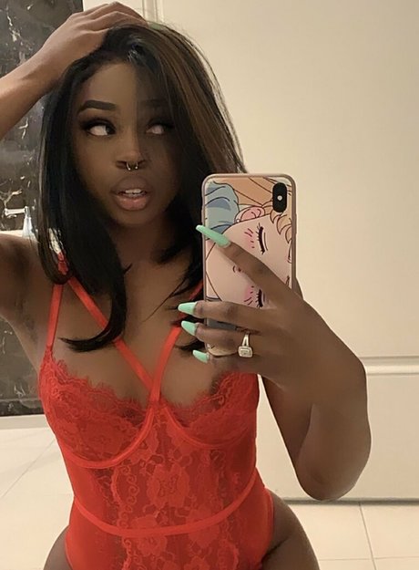 Nagie wyciekłe zdjęcie OnlyFans od Brittxolondon