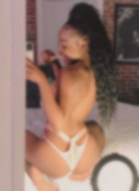 Nagie wyciekłe zdjęcie OnlyFans od Brittxolondon