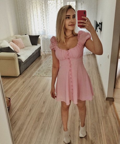 Nagie wyciekłe zdjęcie OnlyFans od Alissa Strekozova