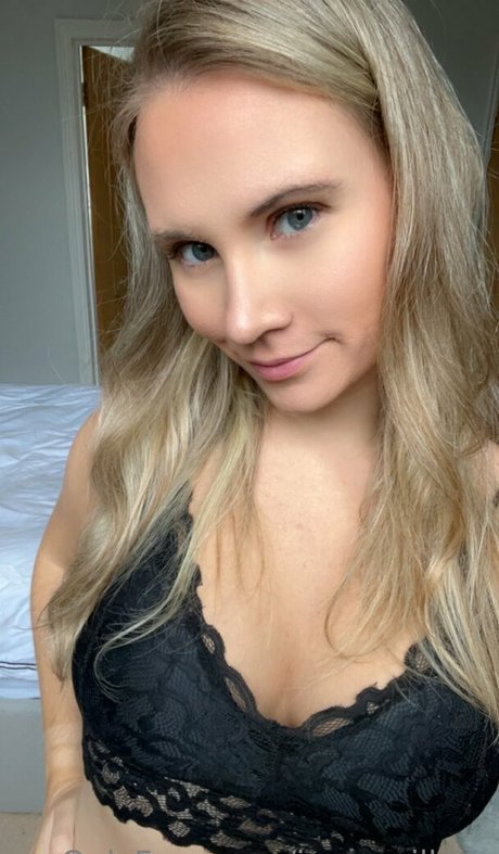 Nagie wyciekłe zdjęcie OnlyFans od Jennywillson