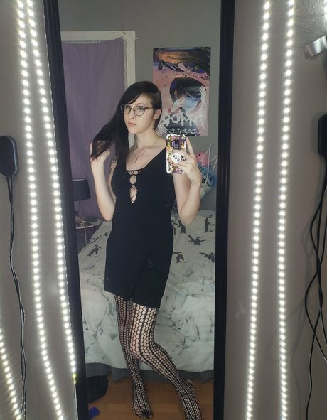Nagie wyciekłe zdjęcie OnlyFans od Gothravemom