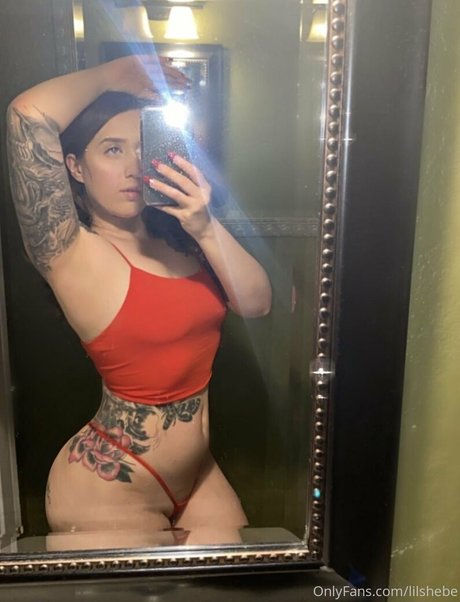 Nagie wyciekłe zdjęcie OnlyFans od Lilshebe