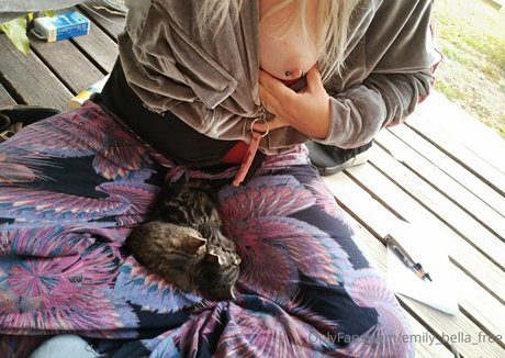 Nagie wyciekłe zdjęcie OnlyFans od Emilybellafree