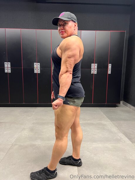 Nagie wyciekłe zdjęcie OnlyFans od Helletrevino