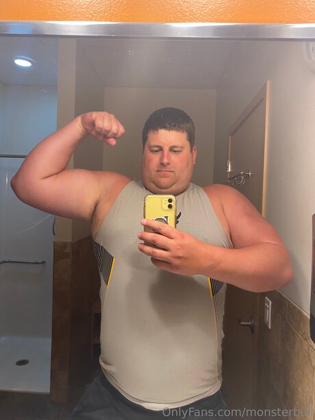 Nagie wyciekłe zdjęcie OnlyFans od Thebulkinghog