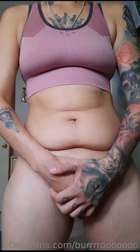 Nagie wyciekłe zdjęcie OnlyFans od Burrrrooooooo