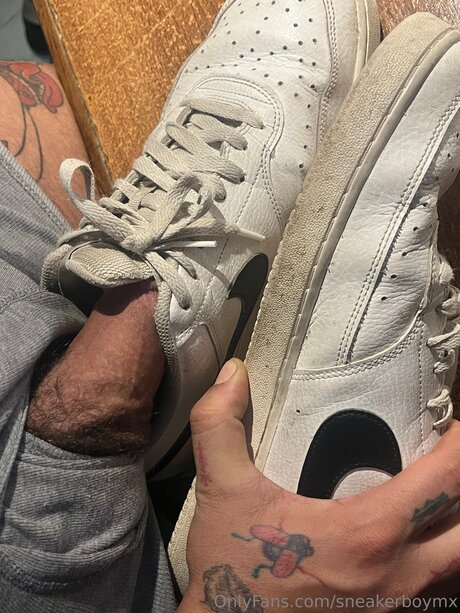 Nagie wyciekłe zdjęcie OnlyFans od Sneakerboymx