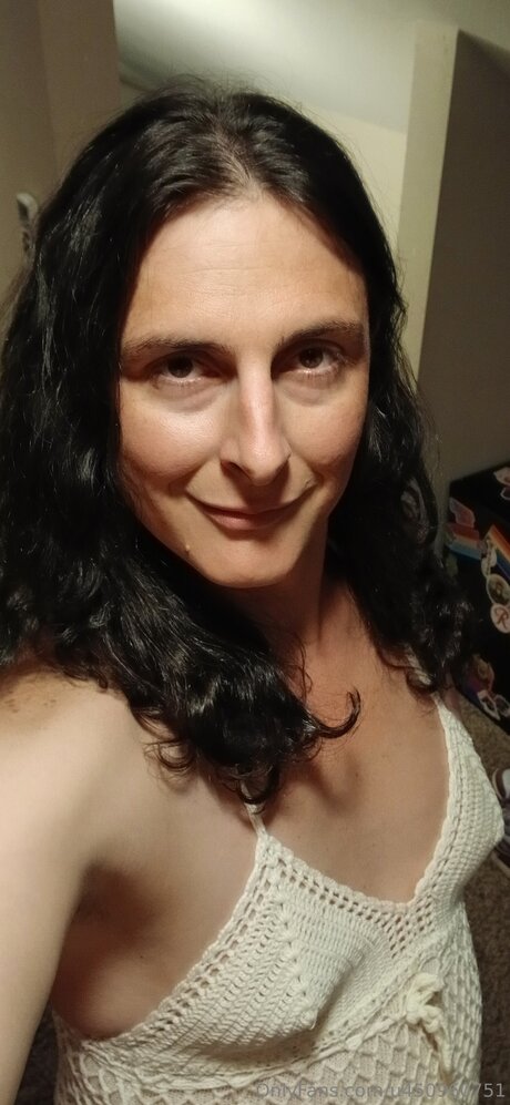 Nagie wyciekłe zdjęcie OnlyFans od Alykat Ts