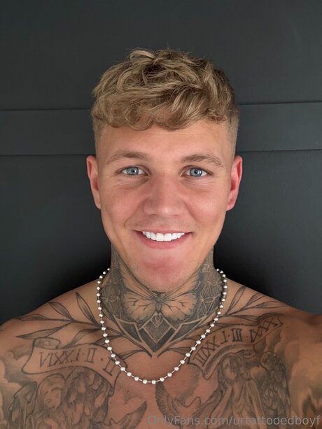 Nagie wyciekłe zdjęcie OnlyFans od Urtattooedboyf