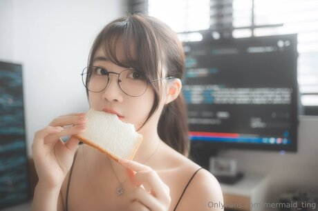 Nagie wyciekłe zdjęcie OnlyFans od Coder Ting