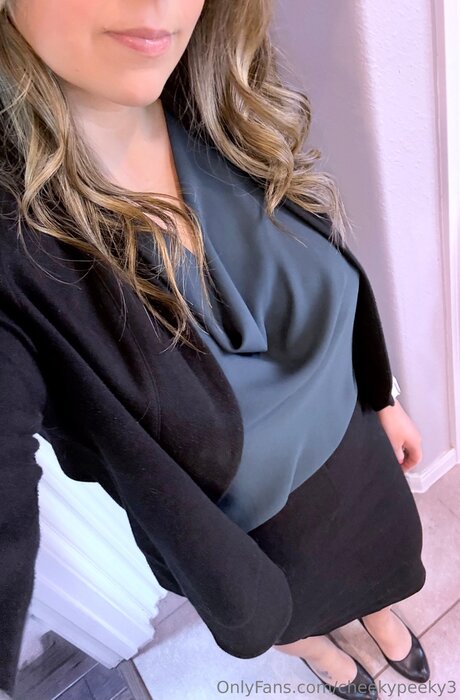 Cheekypeeky3