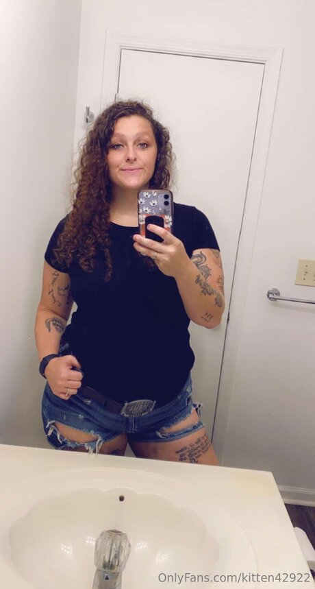 Nagie wyciekłe zdjęcie OnlyFans od Kitten42922