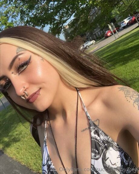 Succubunny Free