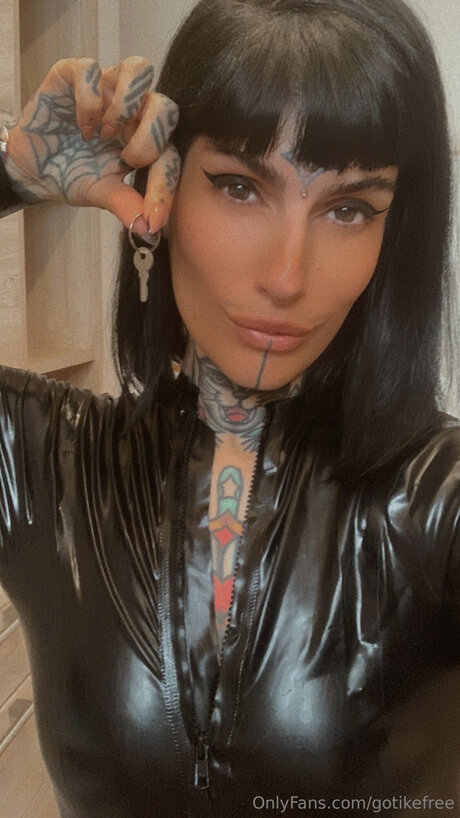 Nagie wyciekłe zdjęcie OnlyFans od Gotikefree