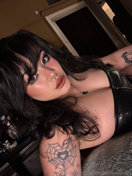 Nagie wyciekłe zdjęcie OnlyFans od Amethystbruise