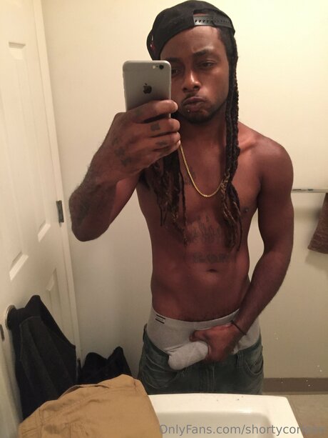 Nagie wyciekłe zdjęcie OnlyFans od Shortycorleon