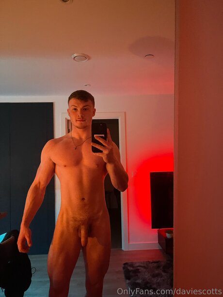 Nagie wyciekłe zdjęcie OnlyFans od Fit Davie