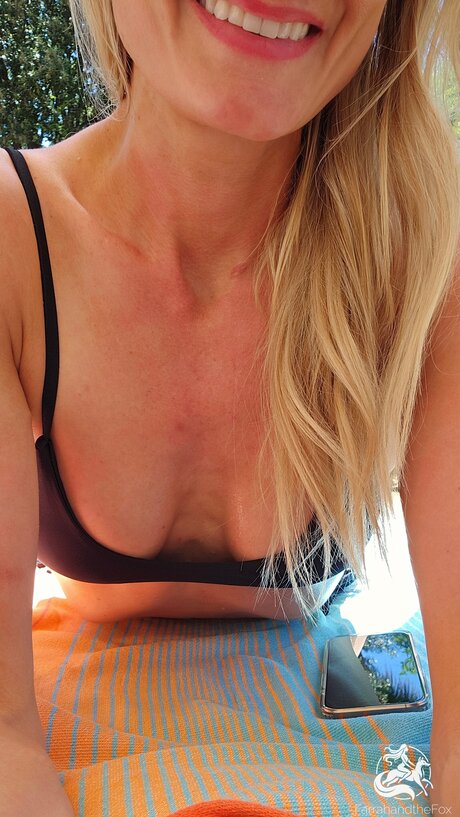 Nagie wyciekłe zdjęcie OnlyFans od Farrahandthefoxfree