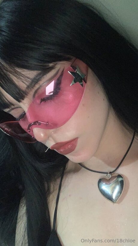 Nagie wyciekłe zdjęcie OnlyFans od 18chloe