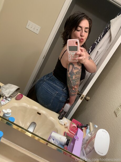 Nagie wyciekłe zdjęcie OnlyFans od Tootiescoots