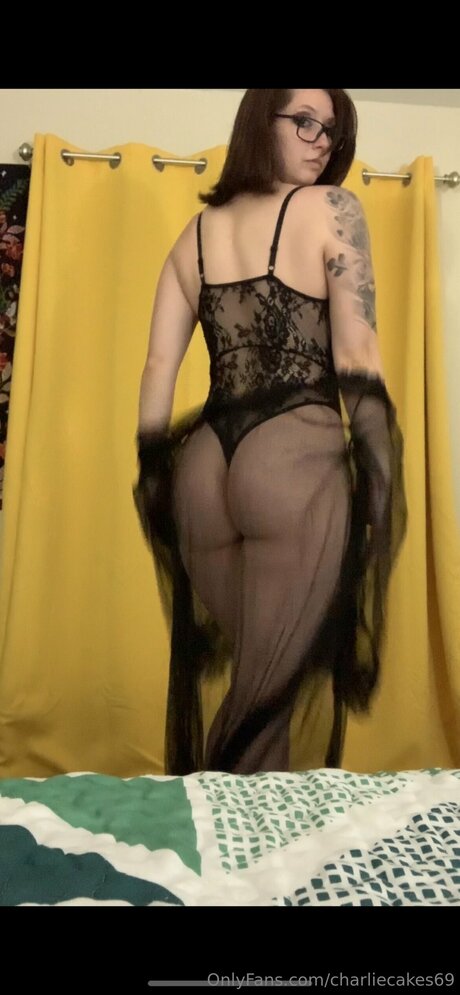 Nagie wyciekłe zdjęcie OnlyFans od Charliecakes69