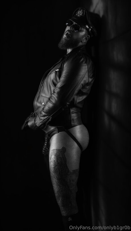 Nagie wyciekłe zdjęcie OnlyFans od Onlyb1gr0b