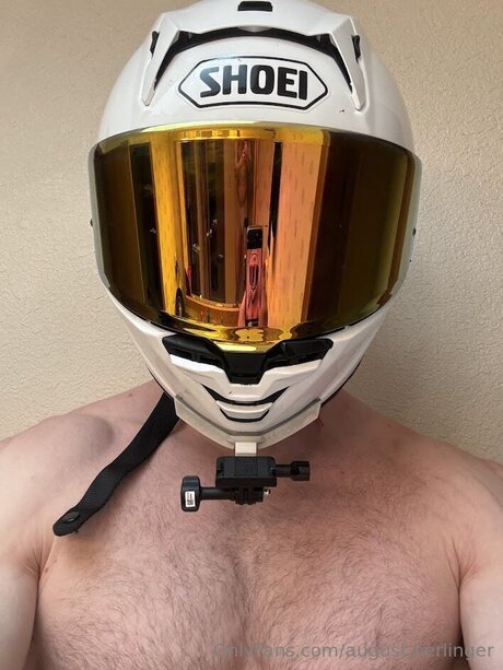 Nagie wyciekłe zdjęcie OnlyFans od August Berlinger