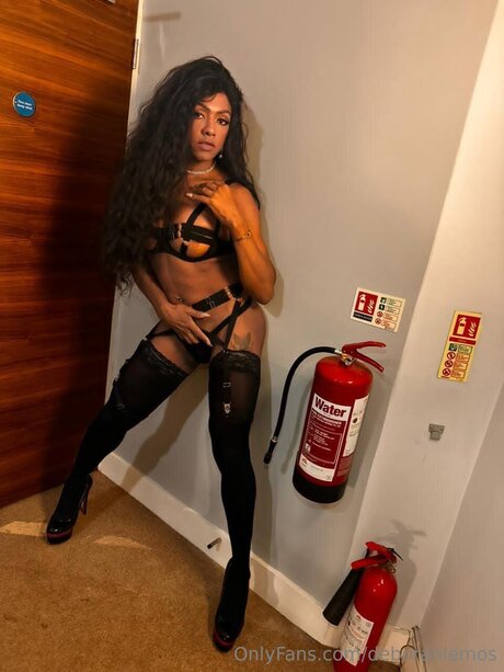 Nagie wyciekłe zdjęcie OnlyFans od Deborahlemos