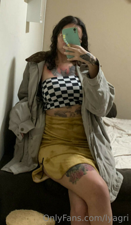 Nagie wyciekłe zdjęcie OnlyFans od Electrahearth