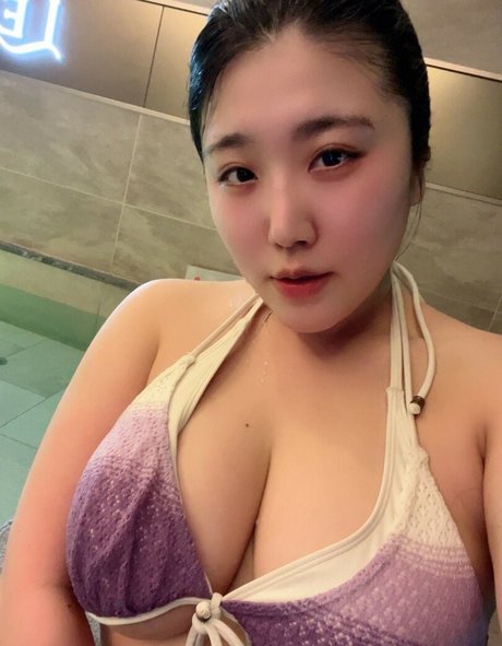Nagie wyciekłe zdjęcie OnlyFans od Ravirinlive