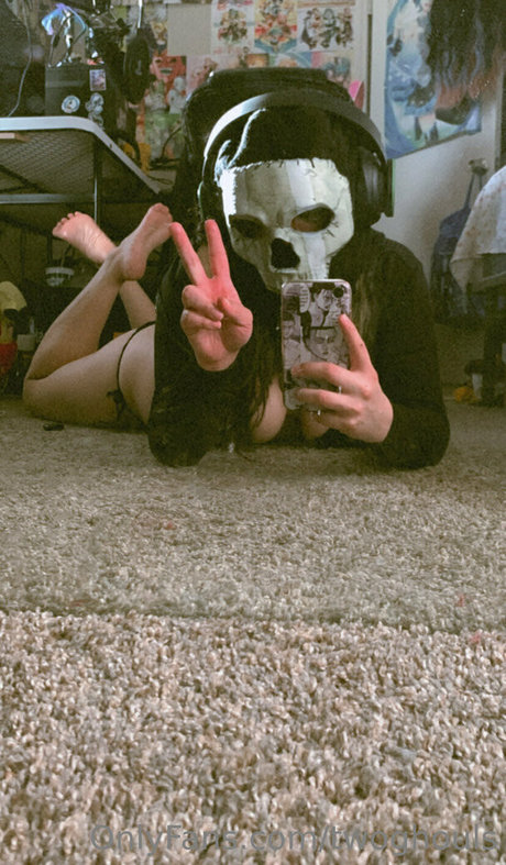 Twoghouls