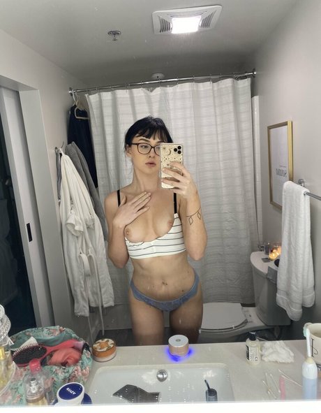 Nagie wyciekłe zdjęcie OnlyFans od Goddessclaire111