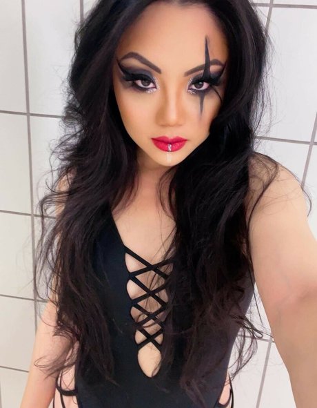 Nagie wyciekłe zdjęcie OnlyFans od Tina Guo