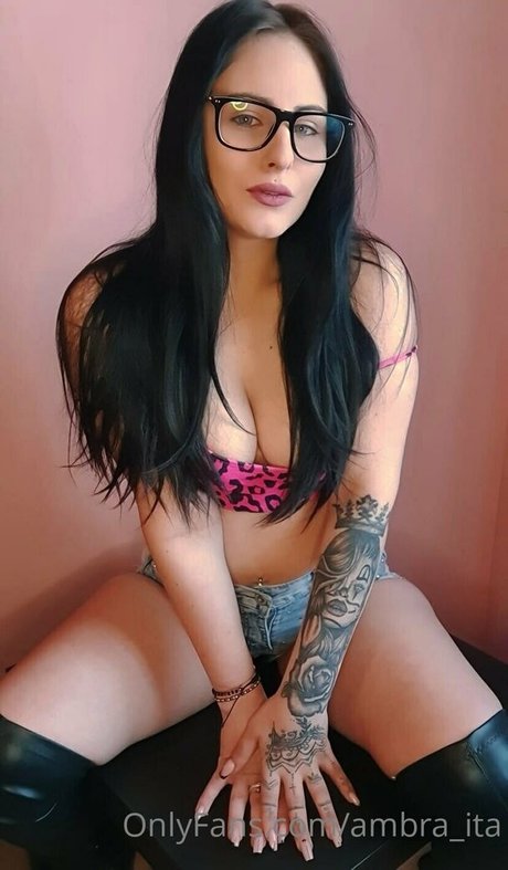 Nagie wyciekłe zdjęcie OnlyFans od Ambraita00