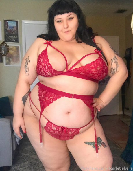 Nagie wyciekłe zdjęcie OnlyFans od Scarletlabelle