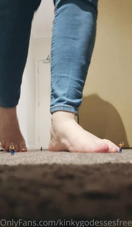 Nagie wyciekłe zdjęcie OnlyFans od Kinkygodessesfree