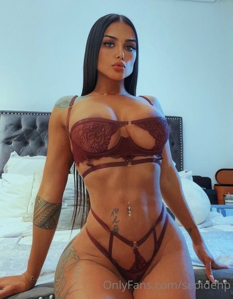 Nagie wyciekłe zdjęcie OnlyFans od Sepideh Pasha