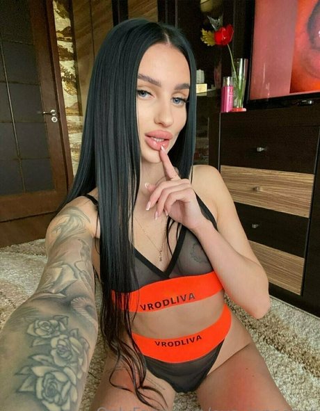 Nagie wyciekłe zdjęcie OnlyFans od Evainnocent